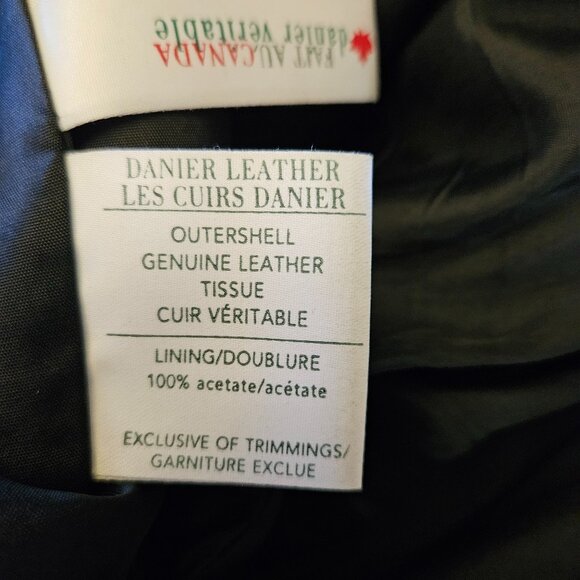 Danier Genuine Leather Pants - Made in Canada - 28" Waist / 31.5" Inseam - Picture 11 of 16